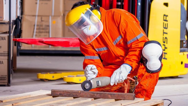 Industrial Safety Solutions: Reliable Protection for High-Risk Workplaces